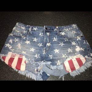 ! Festive 4th of July Shorts!! 🧨